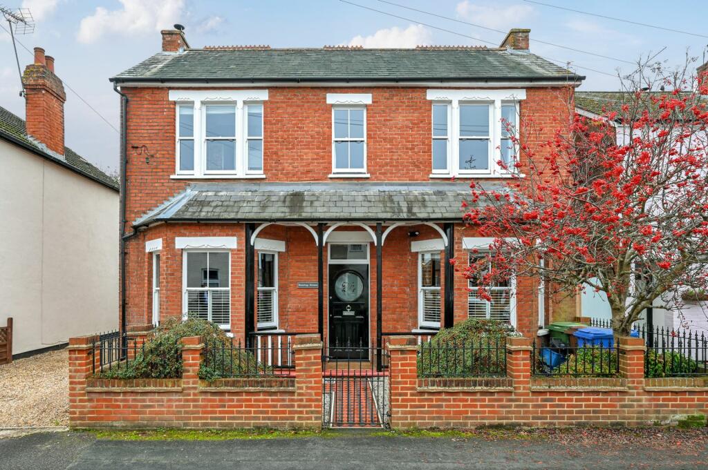Main image of property: York Road, Farnborough, GU14