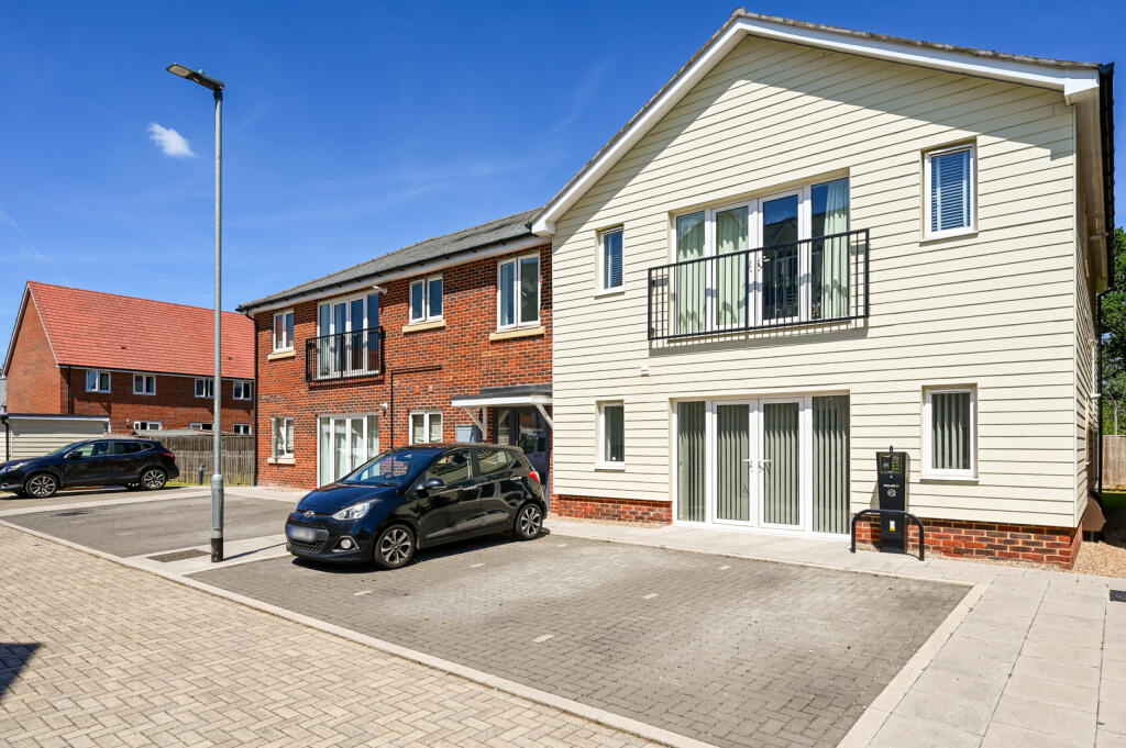 Main image of property: Woodland Glade, Watersedge, GU16