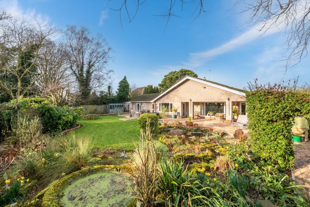 Main image of property: Lowgate, Gosberton, PE11