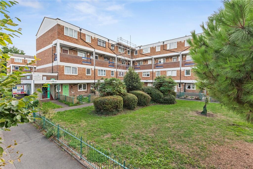 Main image of property: Daubeney Road, London, E5