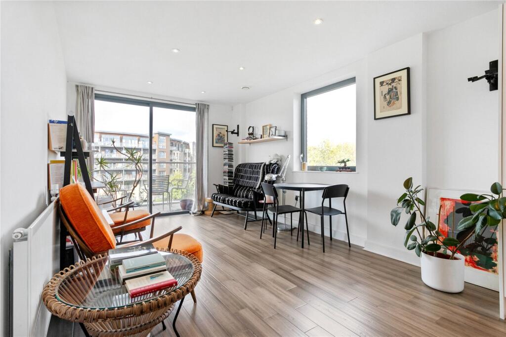 Main image of property: Essex Wharf, London, E5