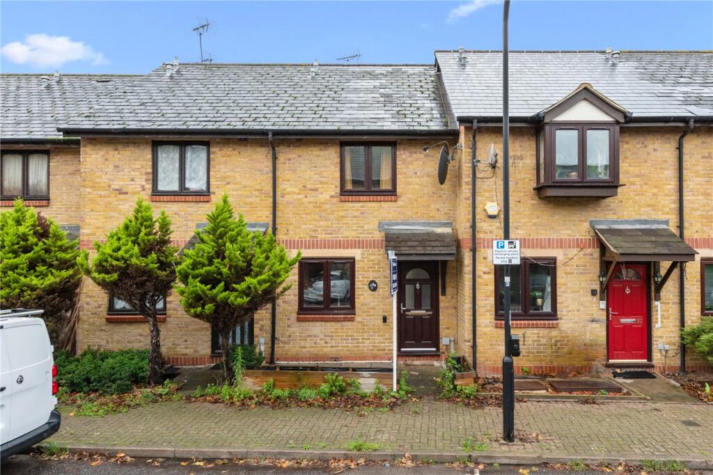 Main image of property: Riverside Close, London, E5