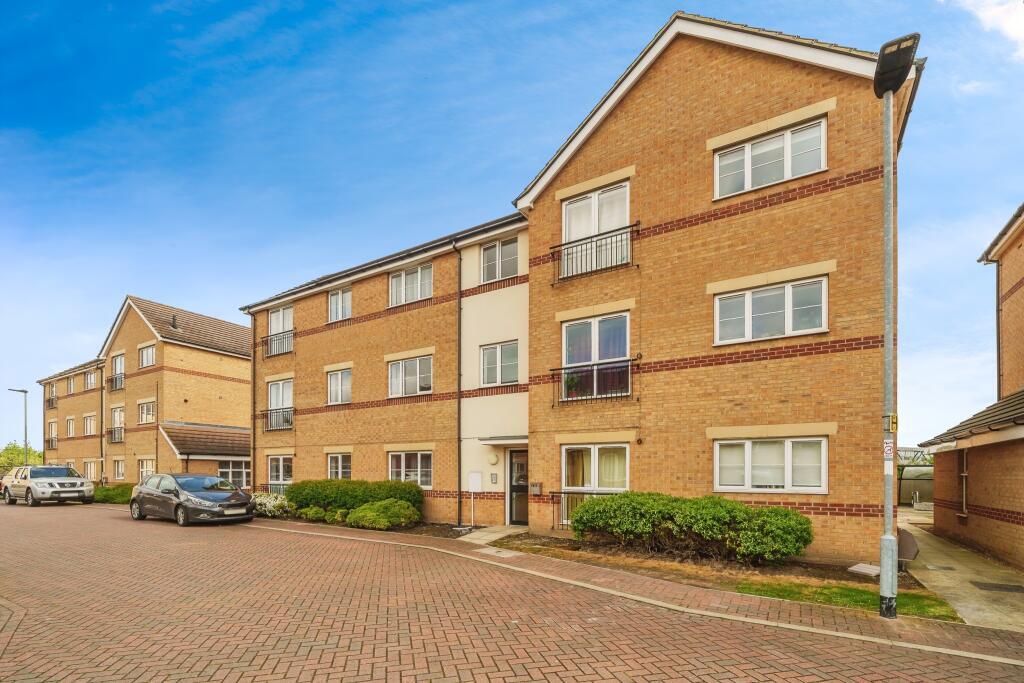 Main image of property: 39 Rathbone Crescent, Peterborough