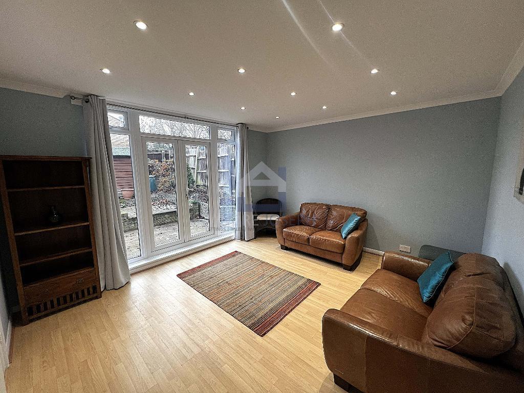 Main image of property: Manygates, Bedford Hill, Balham, London, SW12 9JS