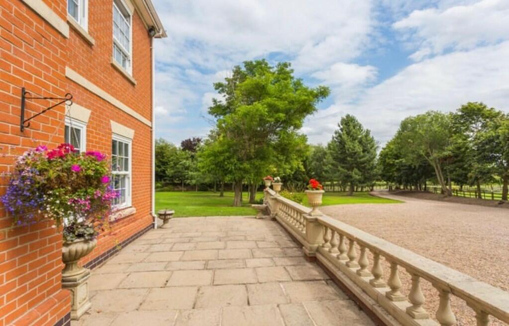 Main image of property: LE12