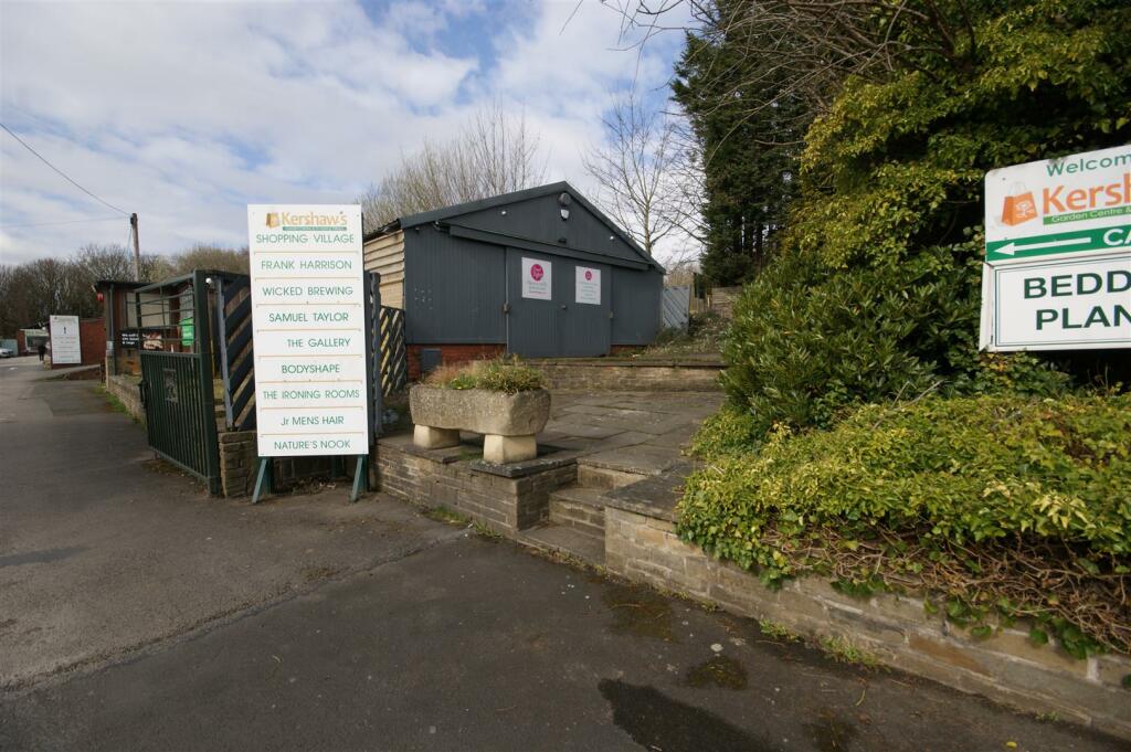 Commercial property for rent in Kershaws Garden Centre, Halifax Road