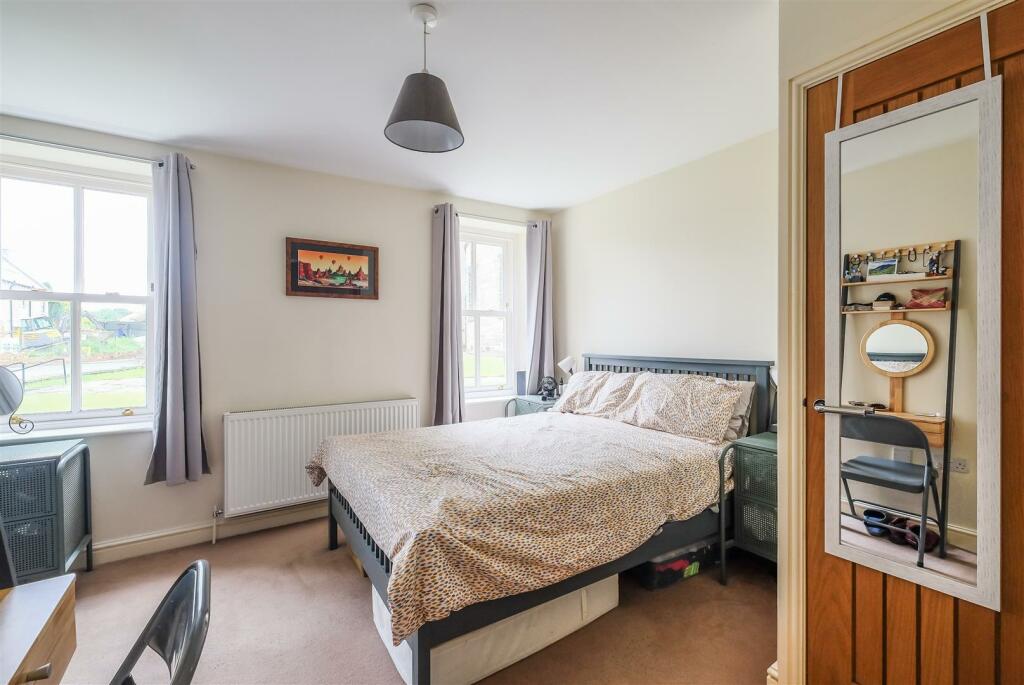 Additional property image - Latham Lane, Gomersal, Cleckheaton