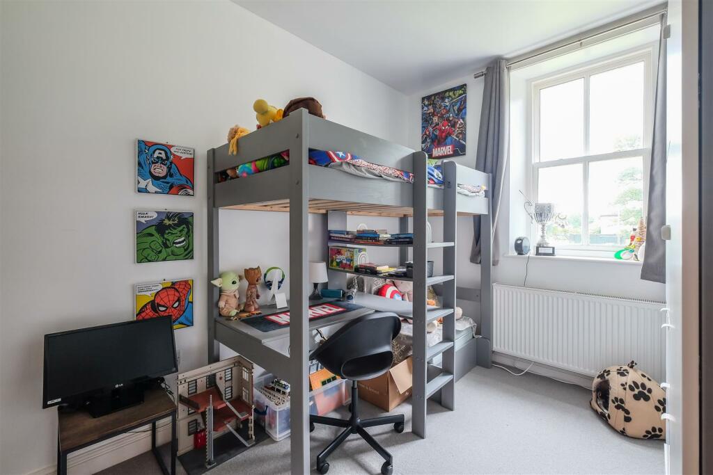 Additional property image - Latham Lane, Gomersal, Cleckheaton