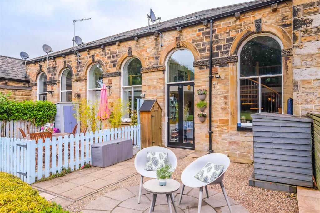 Additional property image - Latham Lane, Gomersal, Cleckheaton