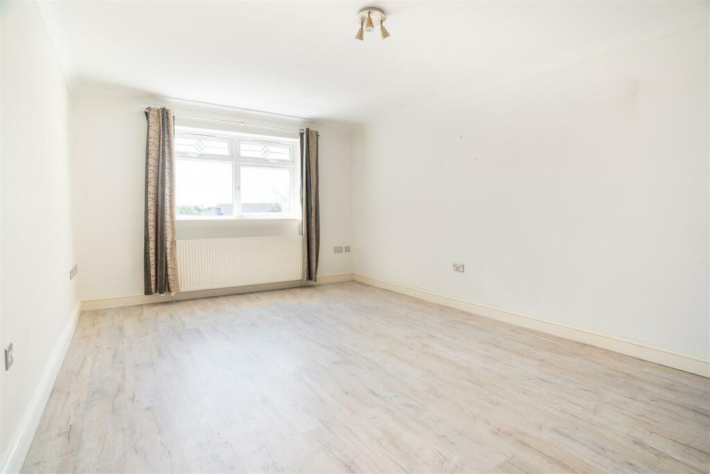 Additional property image - Brentford Road, Low Moor, Bradford