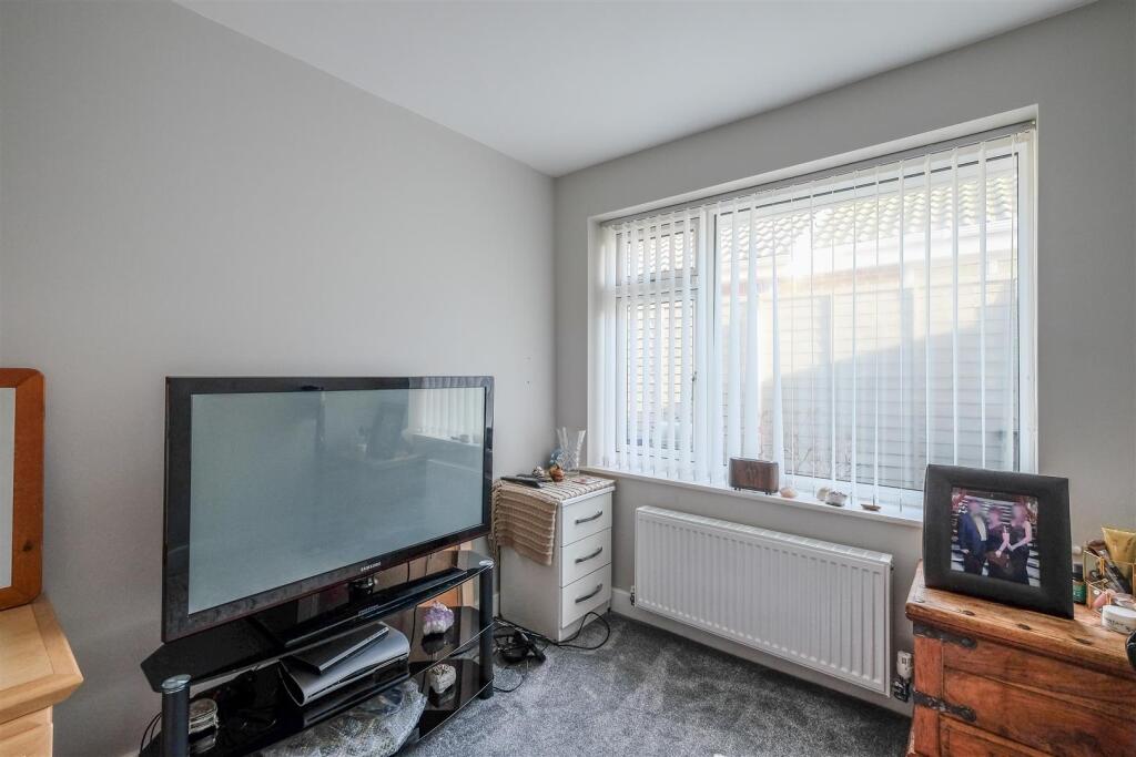 Additional property image - Westfield Lane, Scholes, Cleckheaton