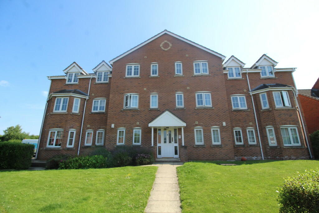 2 bedroom apartment for sale in Gleneagles Drive, Normanton, WF6