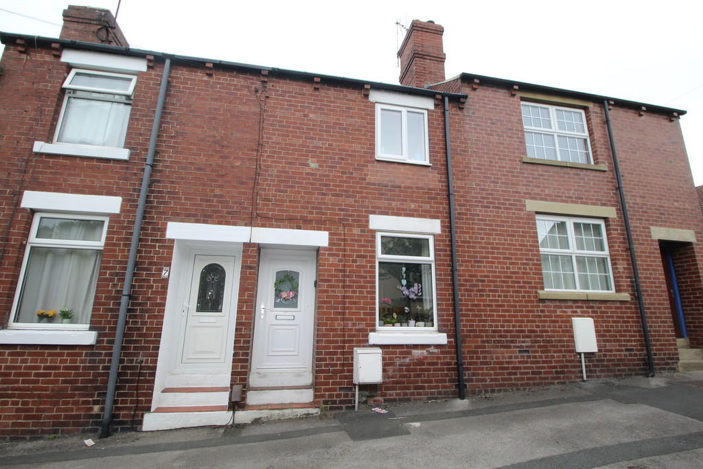 3 bedroom terraced house for sale in Park Avenue, Normanton, WF6