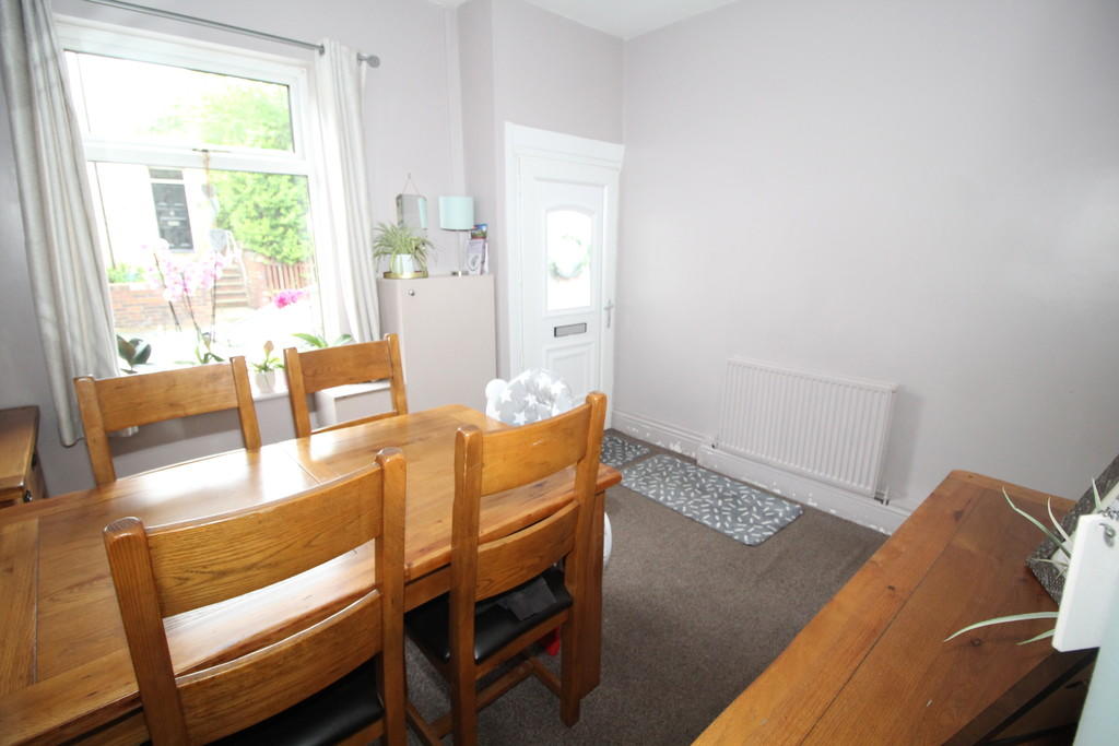 3 bedroom terraced house for sale in Park Avenue, Normanton, WF6