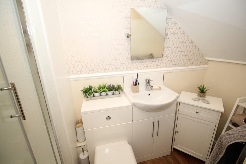 3 bedroom terraced house for sale in Park Avenue, Normanton, WF6