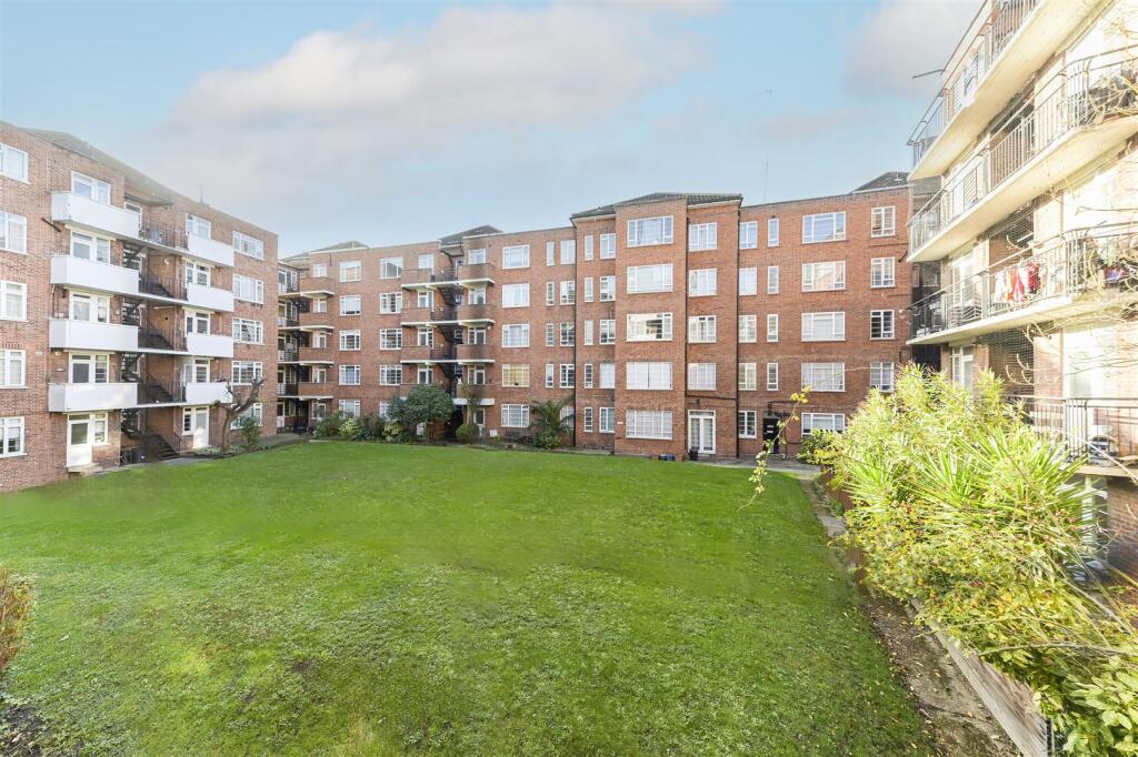 Main image of property: Townshend Court, London