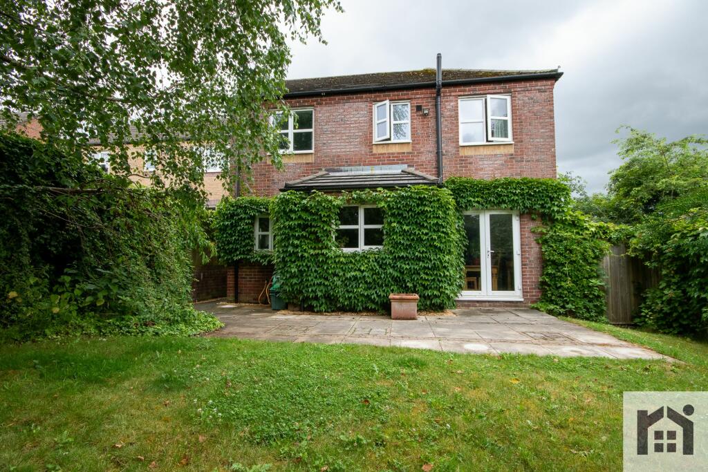 4 bedroom detached house for sale in Tate Fold, Chorley, PR6 9FH, PR6