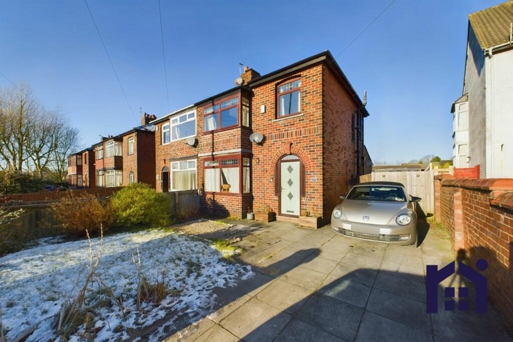 3 bedroom semidetached house for sale in Spendmore Lane, Coppull, PR7