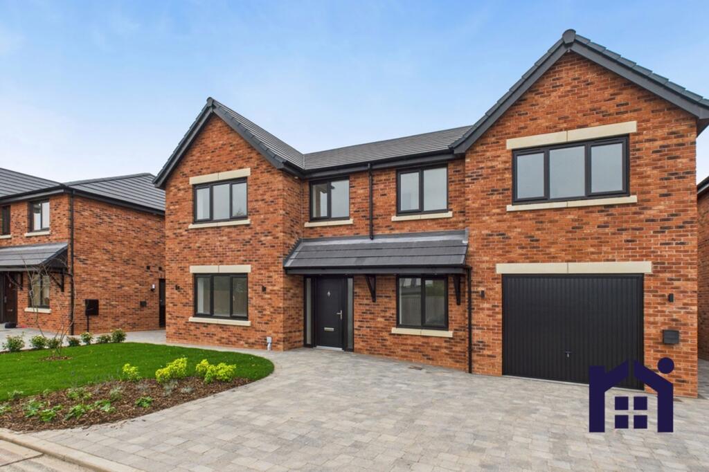 Main image of property: Laurel Gardens, Farington Moss, PR26 6BH