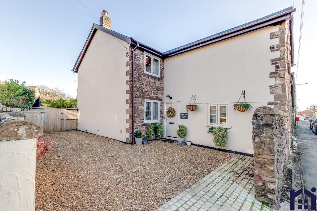 Main image of property: Wigan Road, Euxton, PR7 6HZ