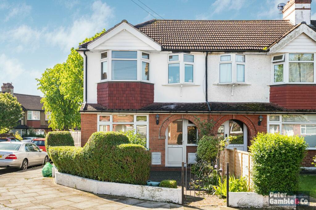 3 bedroom house for sale in Empire Road, Perivale, Greenford, UB6