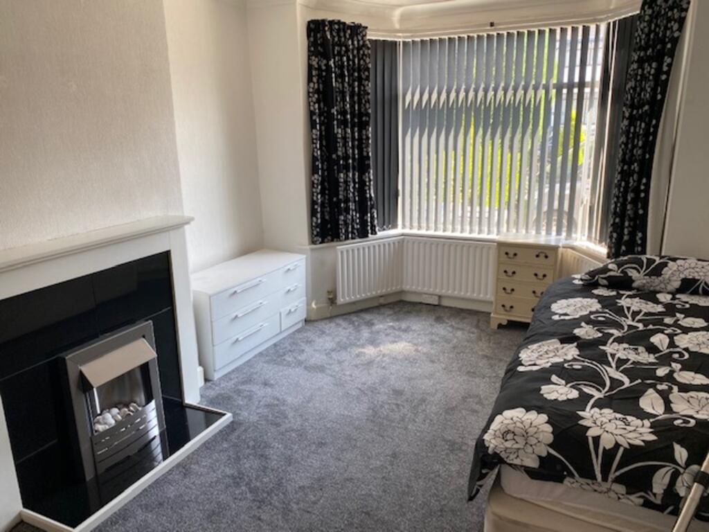1 bedroom house share for rent in Room 4, Sherwood Rd, Hall Green, B28 0HB, B28