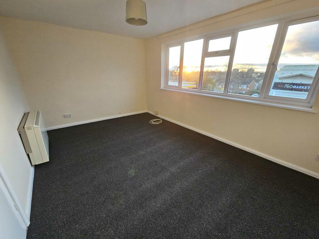 Additional property image - Alcester Road South