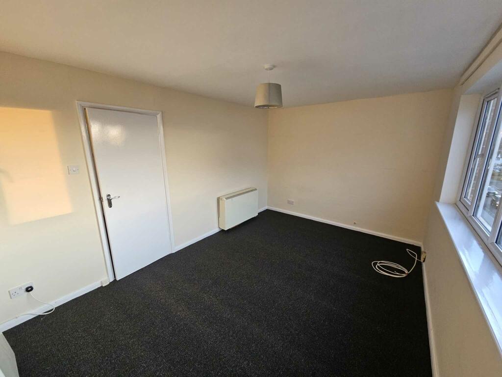 Additional property image - Alcester Road South