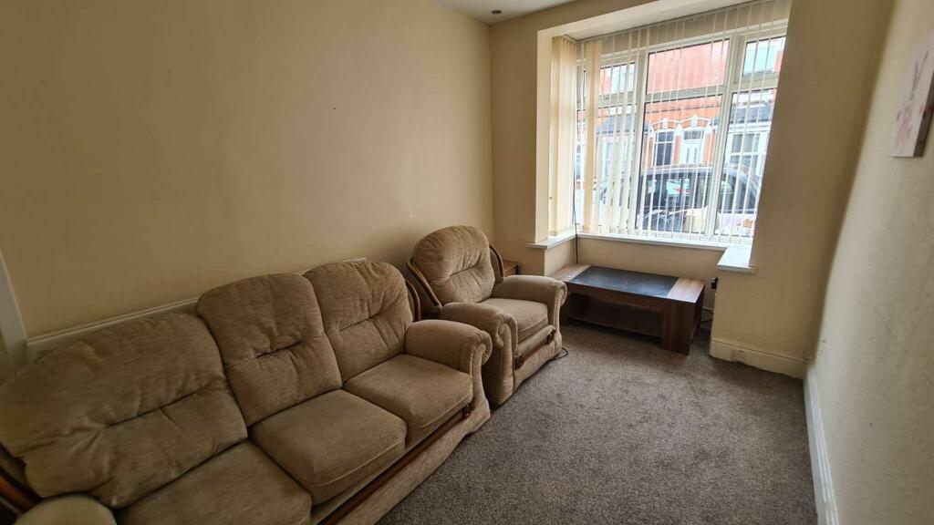 Additional property image - Room 4, Blackford Road, Sparkhill, B11 3SH
