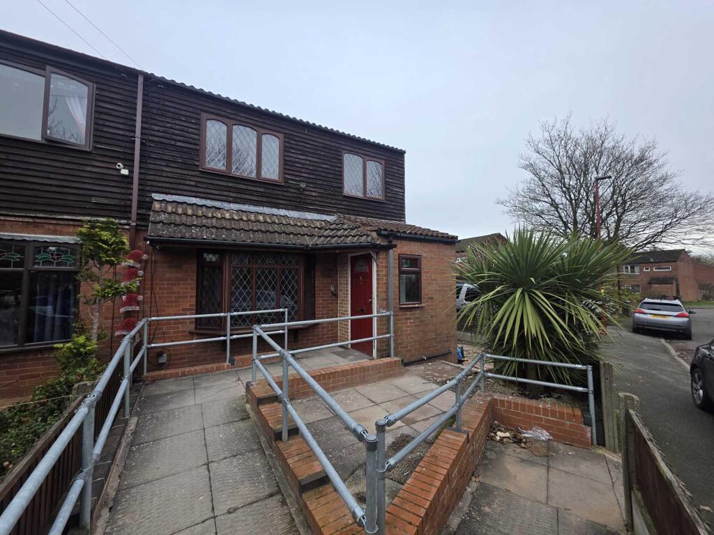 Main image of property: Double Rooms Available, Devon Road, Rubery, B45 