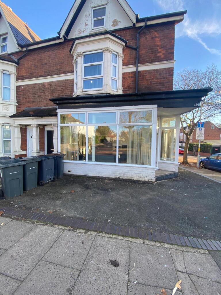 Main image of property: Double Rooms Available, Pershore Road, Selly Park, B29 