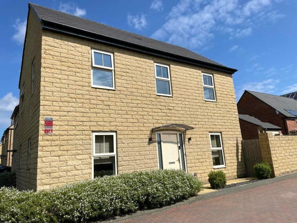 4 bedroom detached house for rent in Pansy Court, Seacroft, Leeds, West Yorkshire, LS14