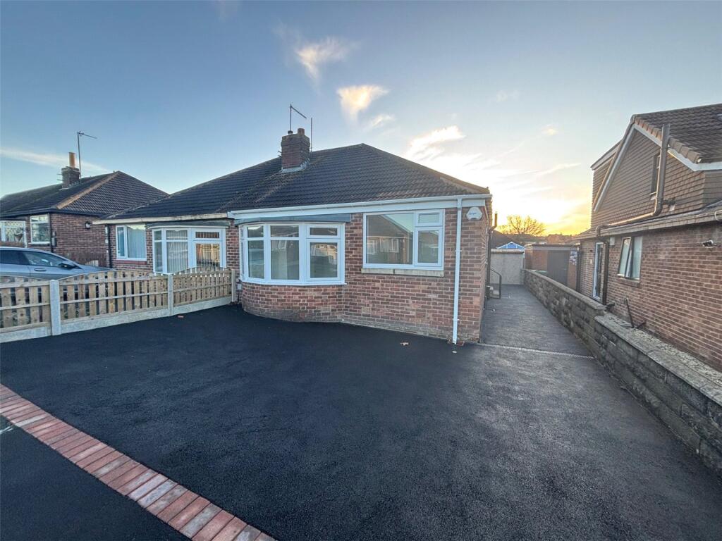 Main image of property: Kennerleigh Walk, Leeds, West Yorkshire, LS15