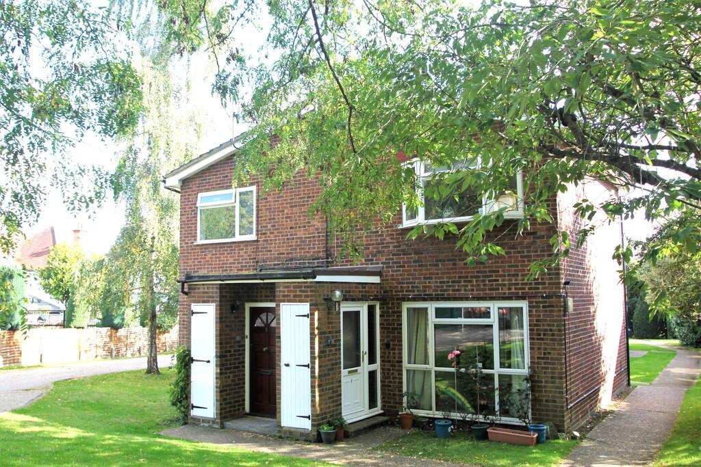Main image of property: 8 Jonathan Court, The Crescent, Maidenhead