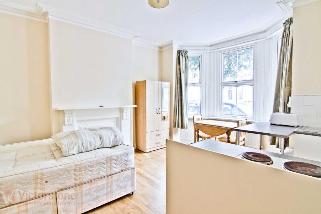 studio apartment for rent in College Place, Camden, NW1