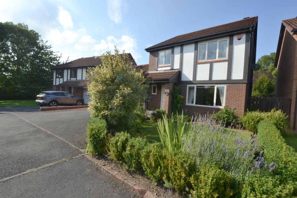 4 bedroom detached house for sale in Castlereigh Close, Houghton Le