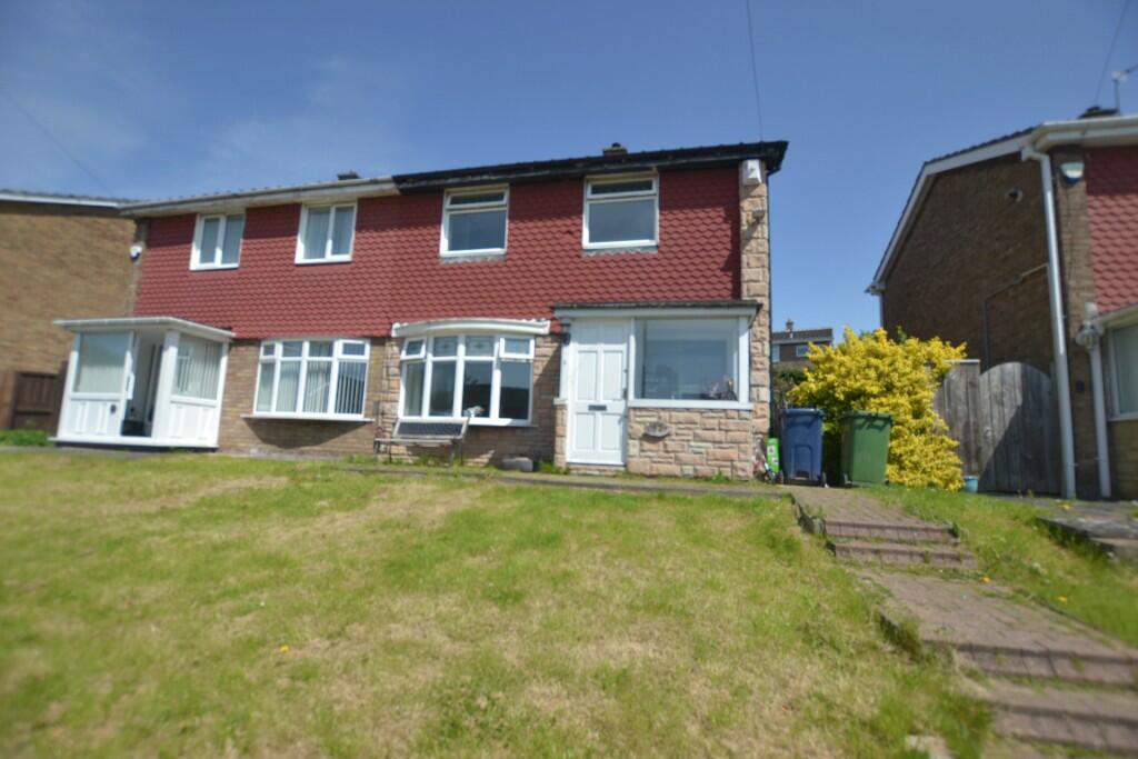 2 bedroom semidetached house for sale in Brampton Gardens, Gateshead