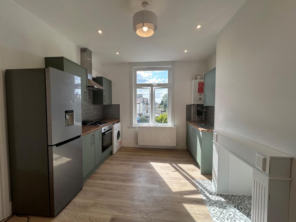 Main image of property: Cranbrook Road, Ilford, IG1 4UH