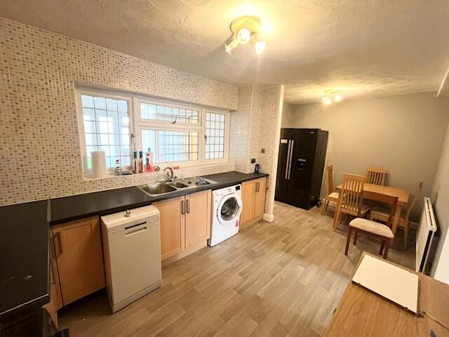 Main image of property: Portnoi Close, Romford, RM1 4AP