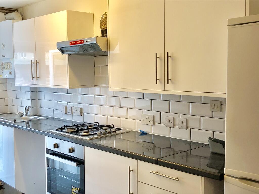 Main image of property: School Road Dagenham RM10