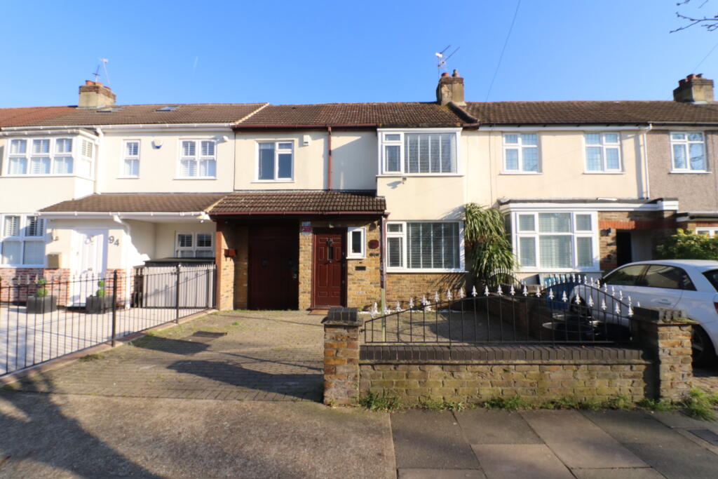 Main image of property: Northumberland Avenue, Hornchurch, RM11 2HP