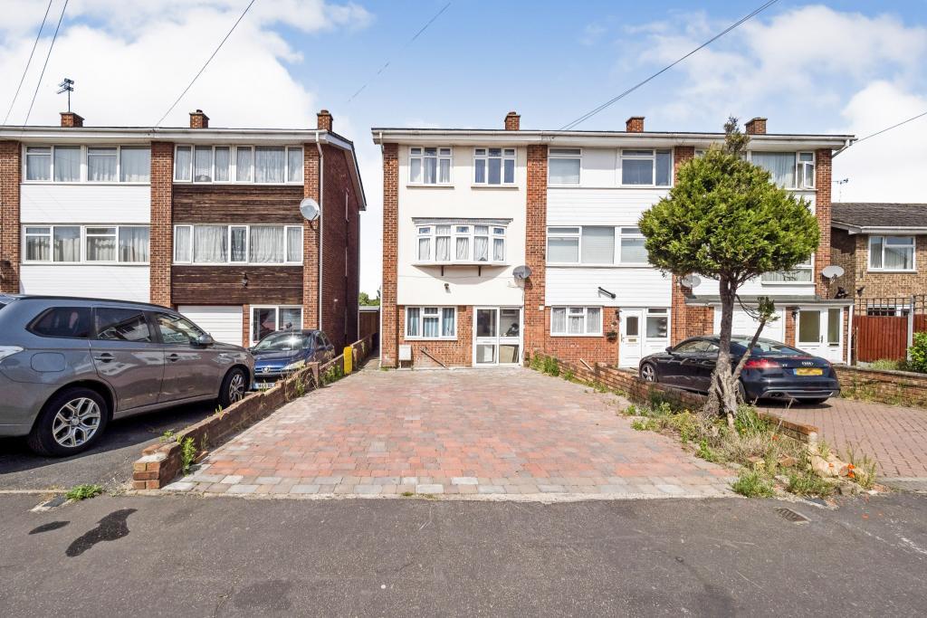 Main image of property: Liphook Close, Hornchurch, RM12 4LS