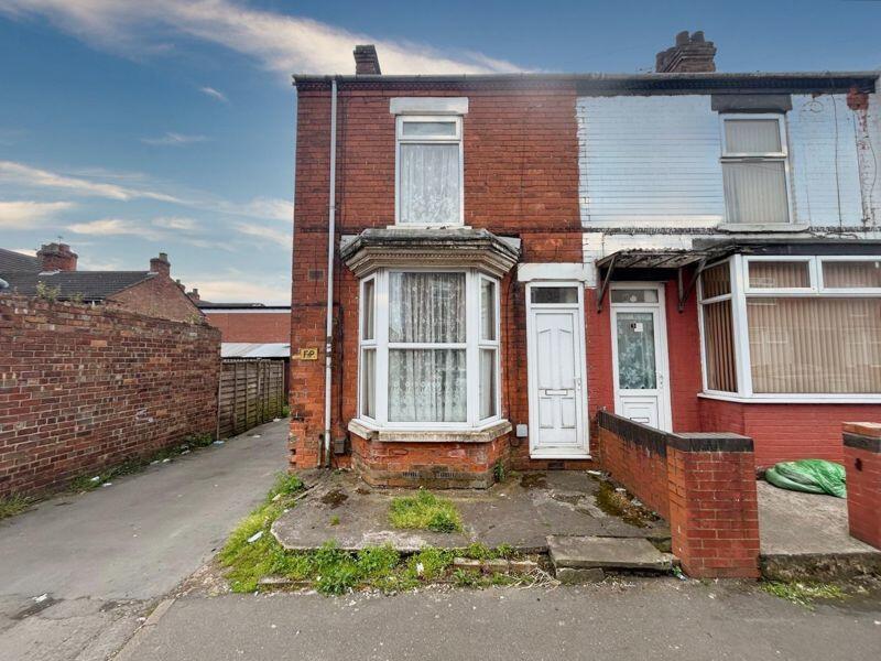 2 bedroom terraced house for sale in Fox Street, Scunthorpe, DN15