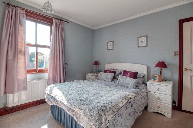 4 bedroom detached house for sale in Wharf Road, Crowle, DN17