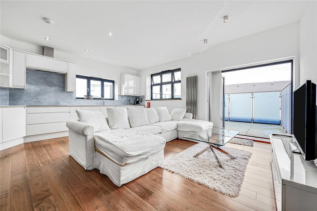Main image of property: High Road Leyton, London, E10