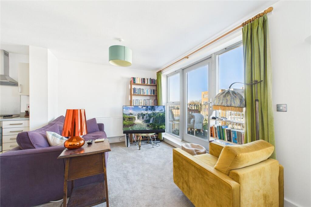 Main image of property: Felix Court, 90 Warner Road, London, SE5
