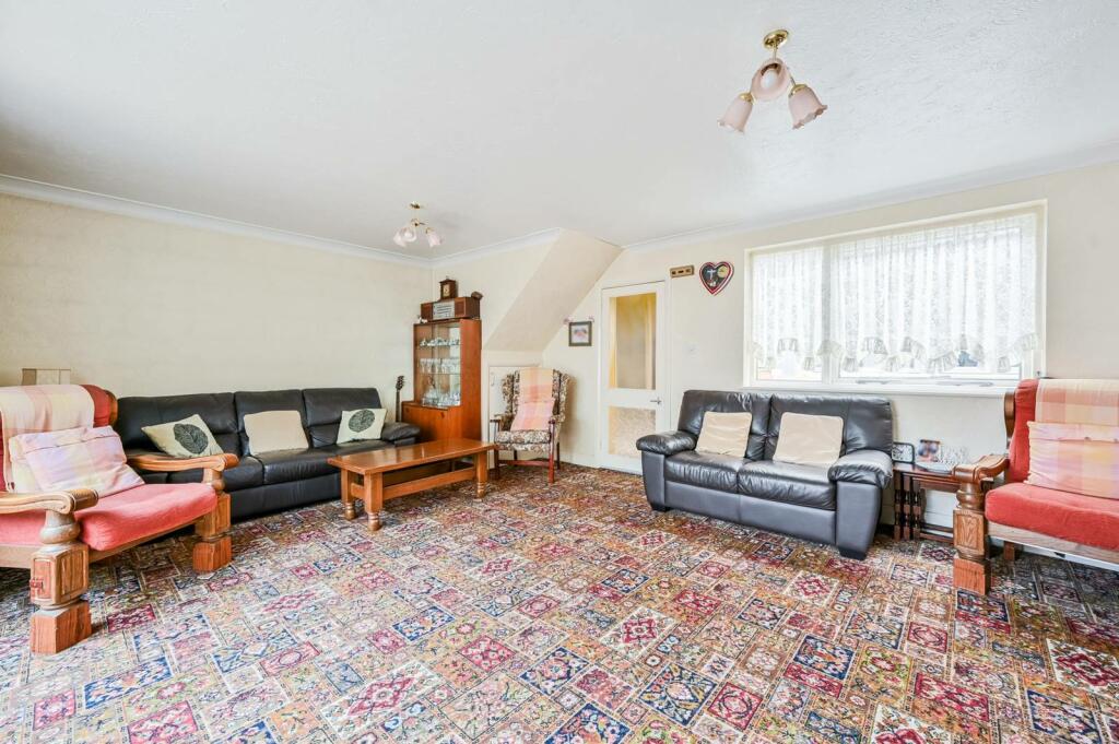 3 bedroom detached house for sale in Heathway, Blackheath, London, SE3