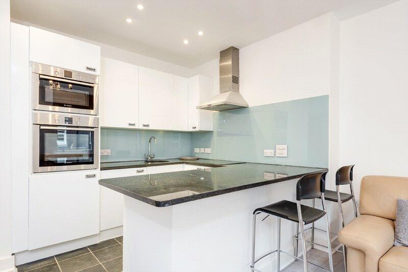 2 bedroom apartment for sale in South Molton Street, Mayfair, London, W1K