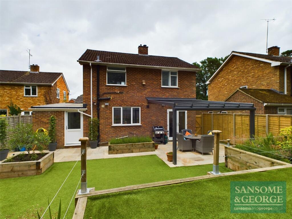 Main image of property: Warren Close, Burghfield Common, Reading, Berkshire, RG7
