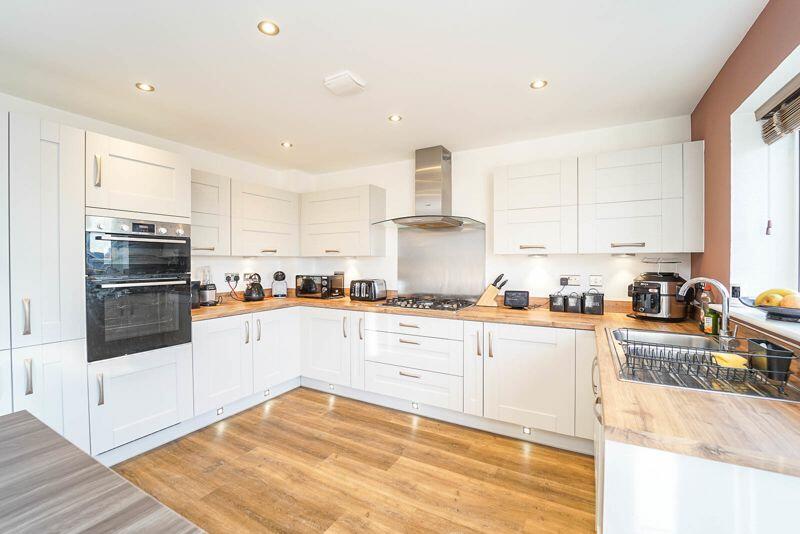 Additional property image - Wentwood Drive, Bleadon Hill - NO ONWARD CHAIN
